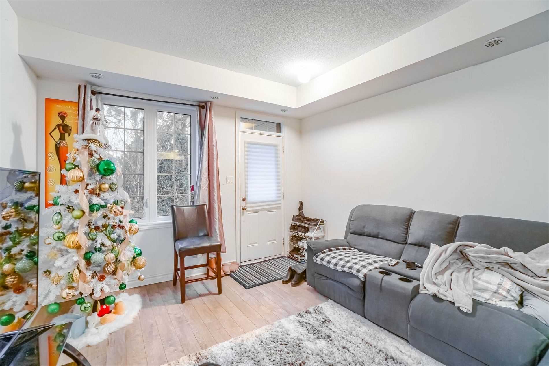 Listing W5874471 - Large Photo # 4