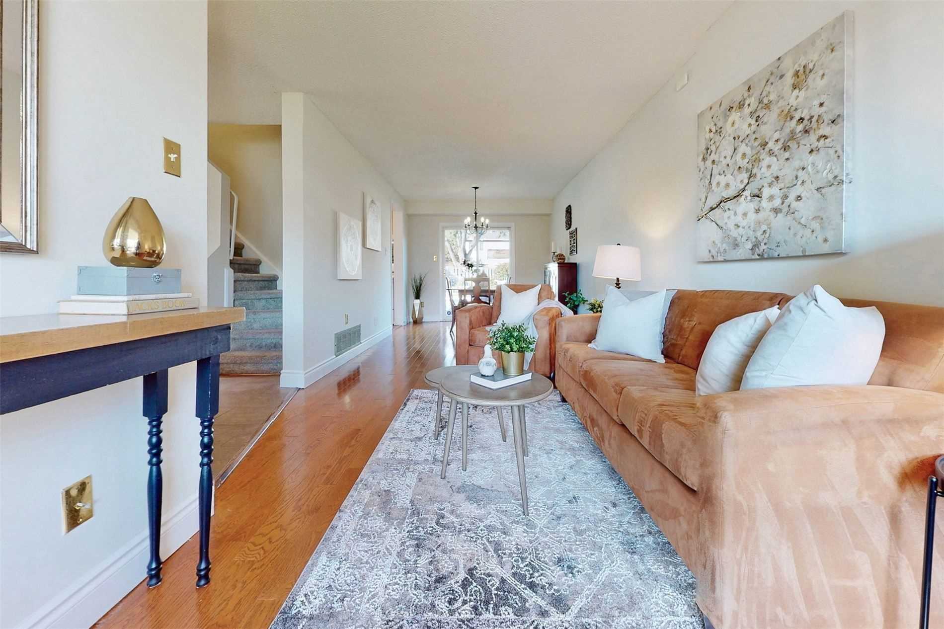 Listing W5874693 - Large Photo # 3