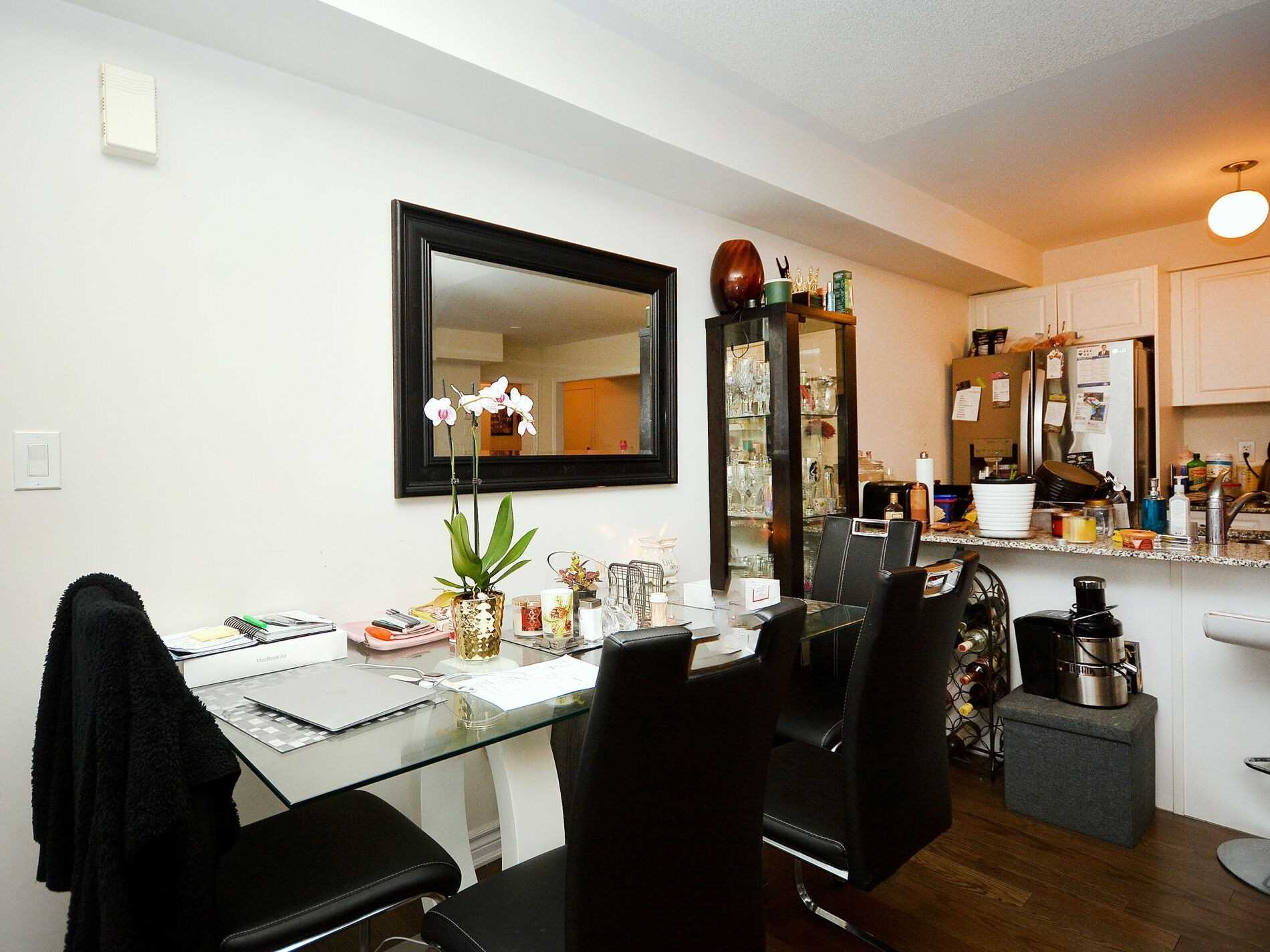 Listing W5875121 - Large Photo # 12