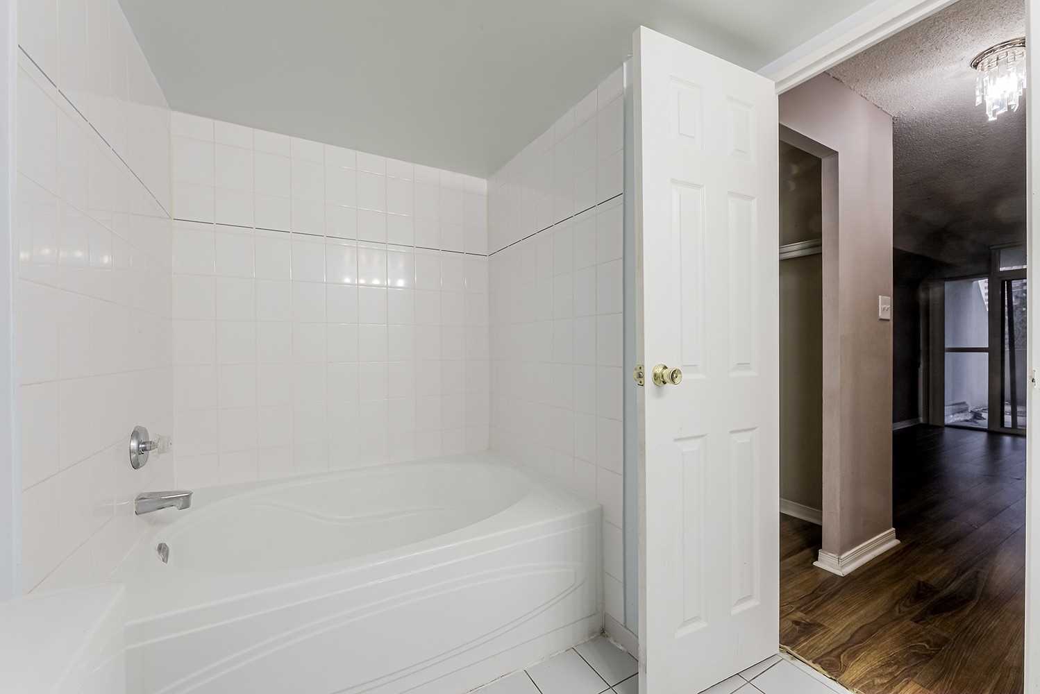 1 Rowntree Rd, #312