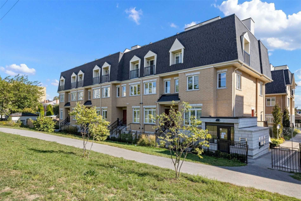 380 Hopewell Ave, Toronto