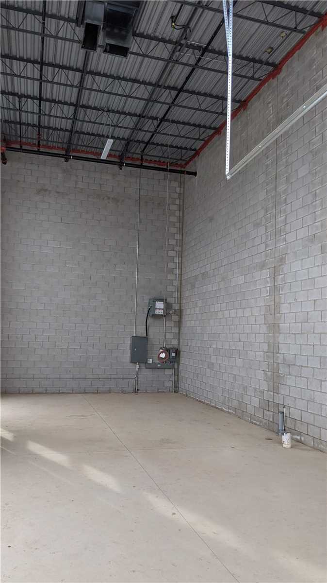Listing W5875474 - Large Photo # 4