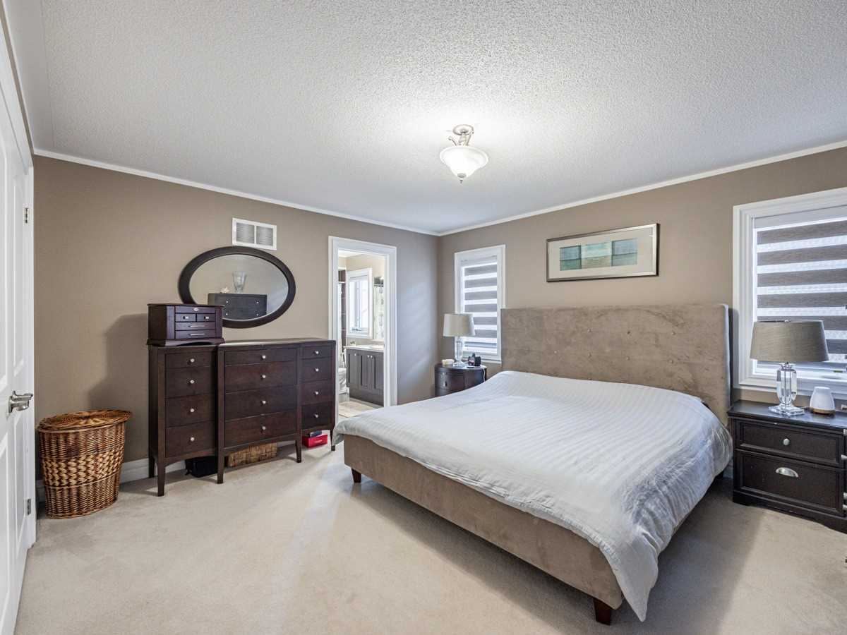 Listing W5875595 - Large Photo # 27