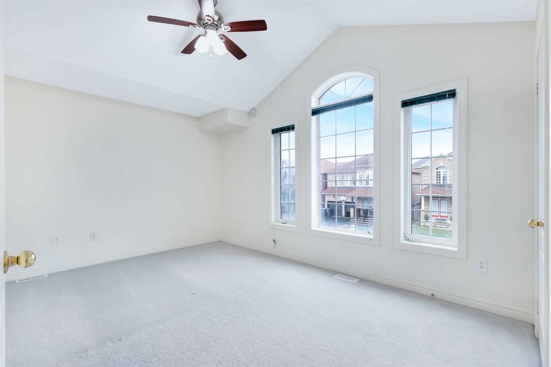 Listing W5875744 - Large Photo # 26