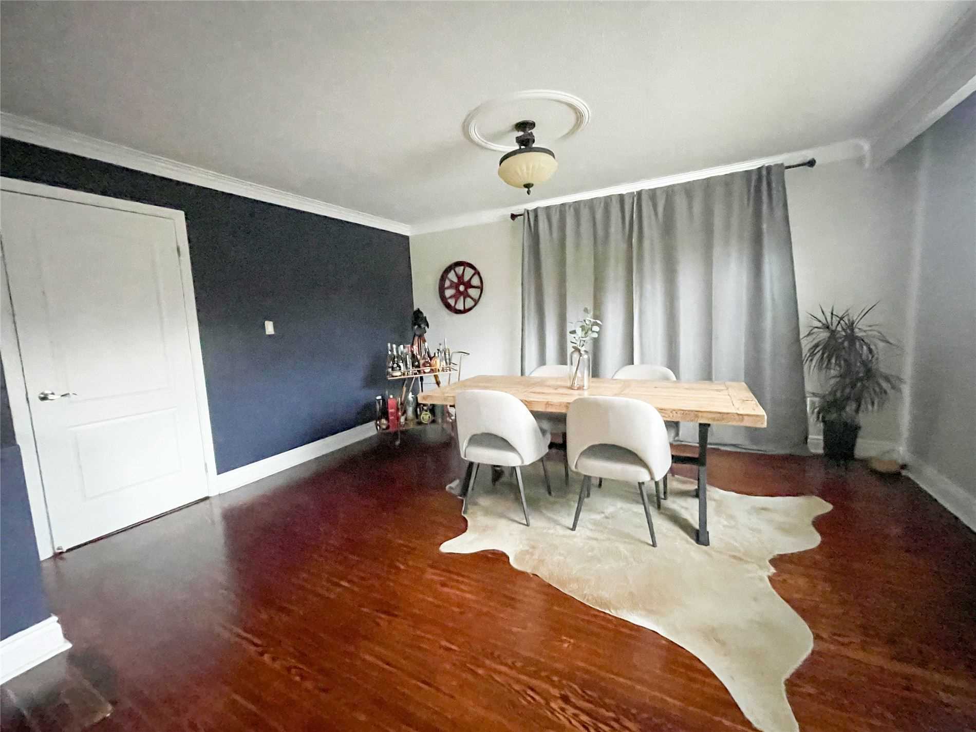 Listing W5875935 - Large Photo # 9