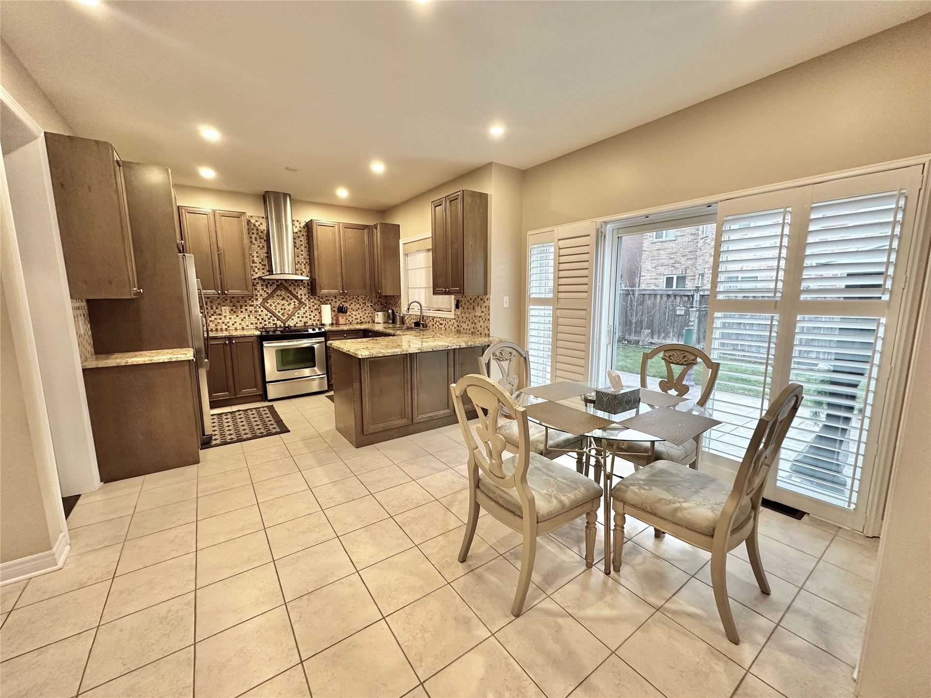 Listing W5876389 - Large Photo # 13