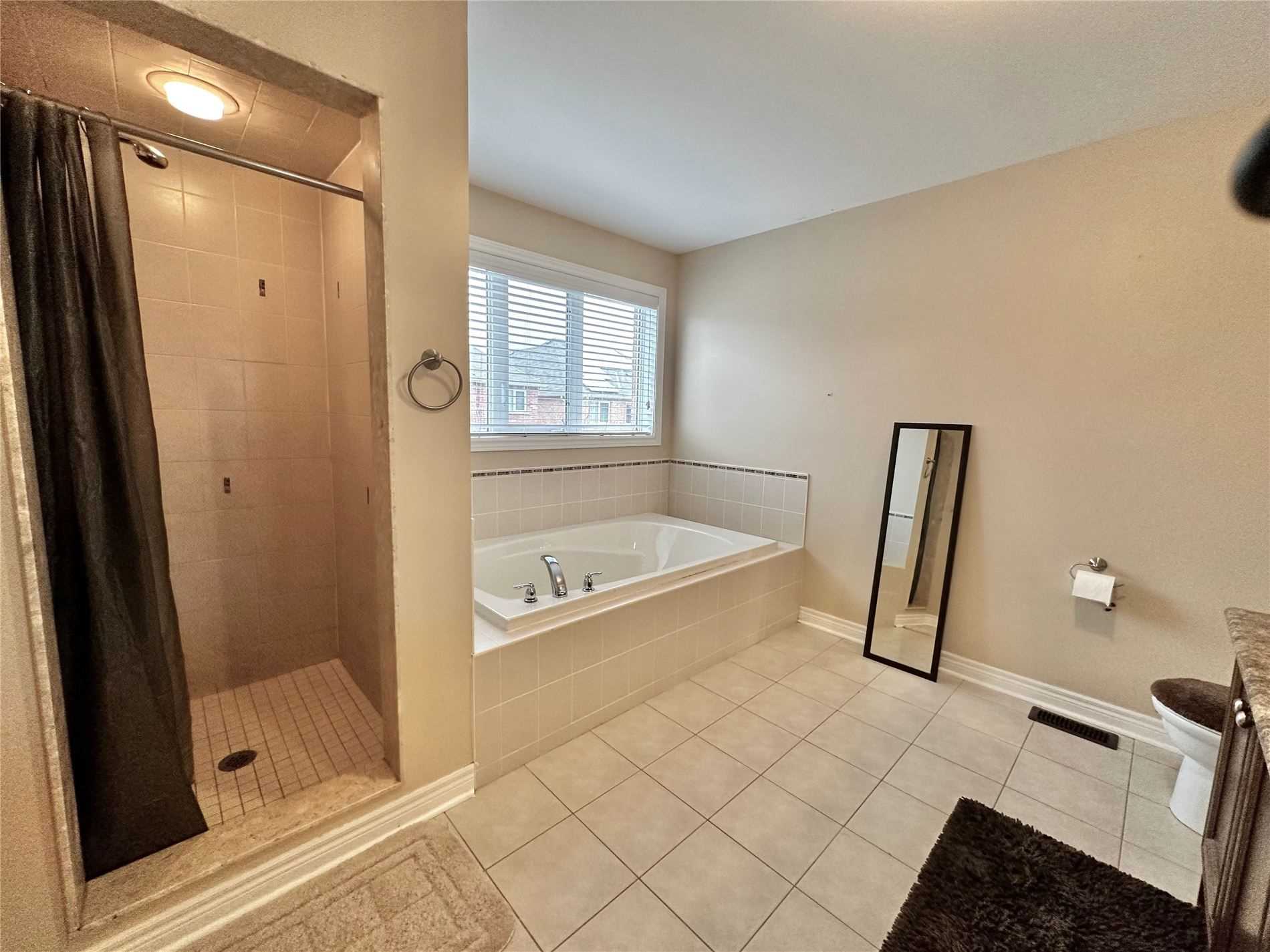 Listing W5876389 - Large Photo # 20