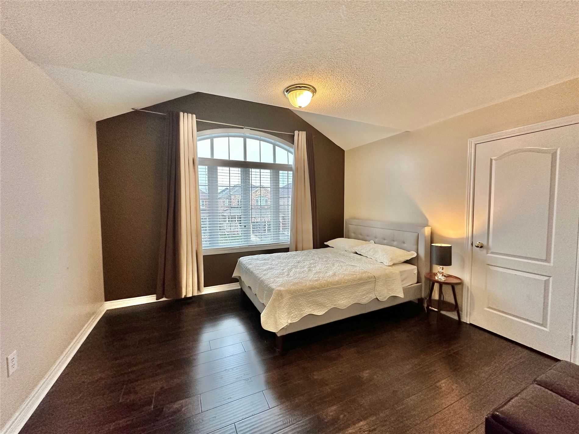 Listing W5876389 - Large Photo # 25