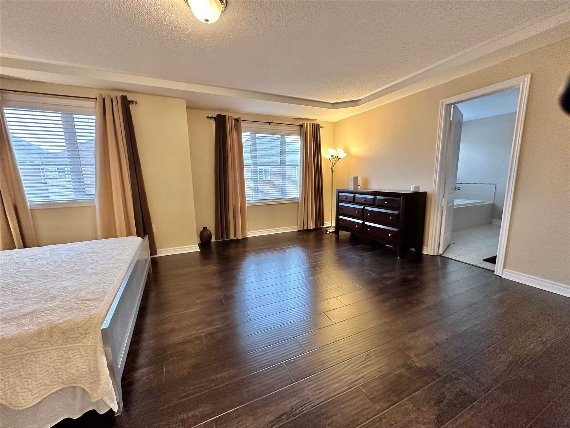 Listing W5876389 - Large Photo # 29
