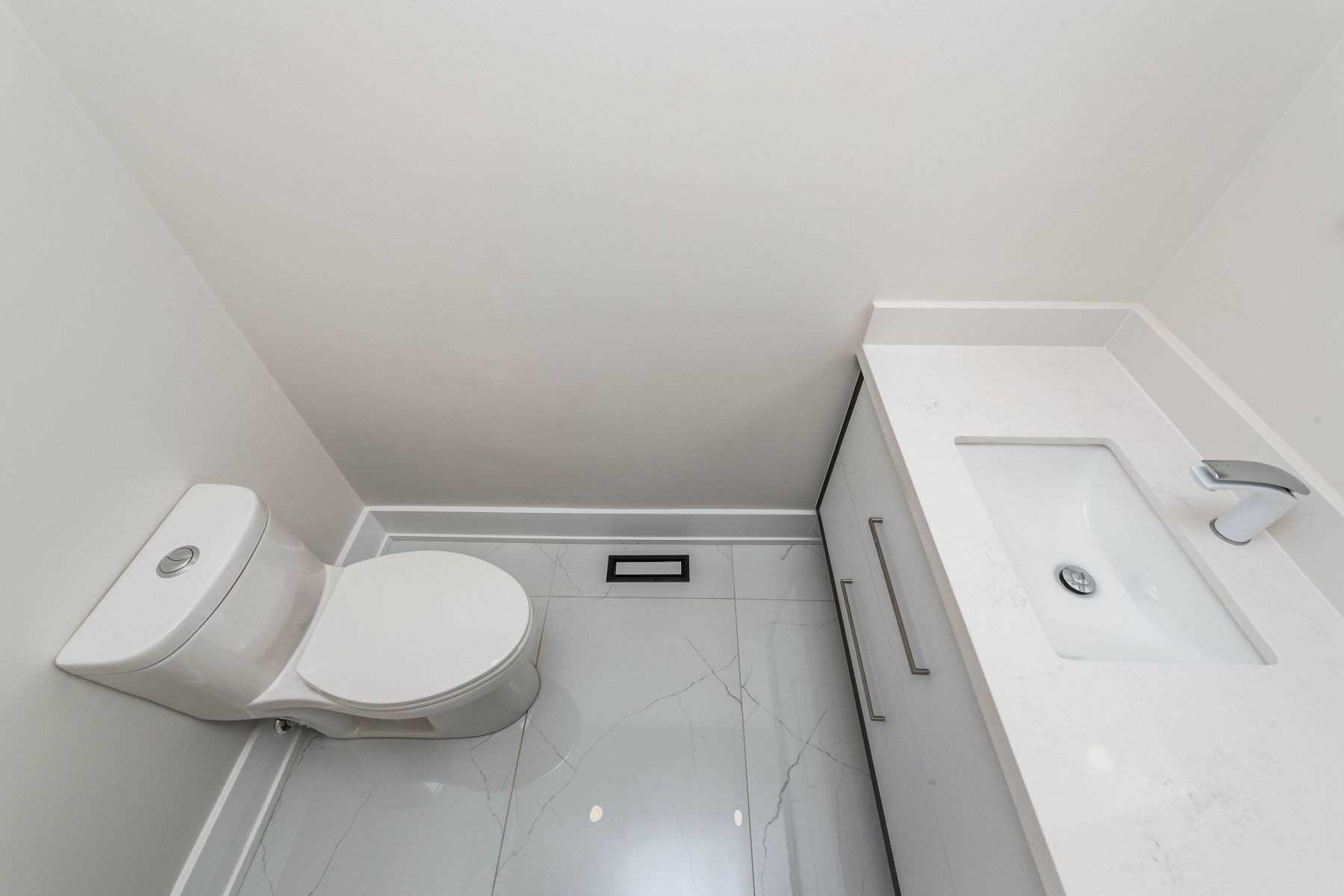 Listing W5876434 - Large Photo # 8