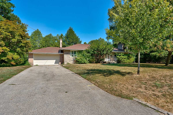 249 Burgundy Dr, Oakville