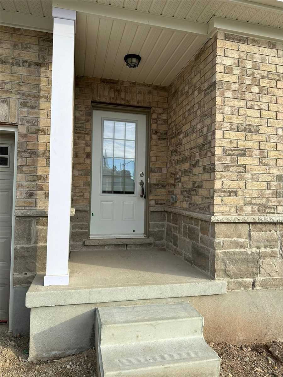 Listing W5876732 - Large Photo # 1