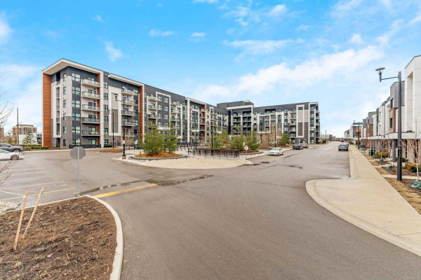 128 Grovewood Common Cres, Oakville