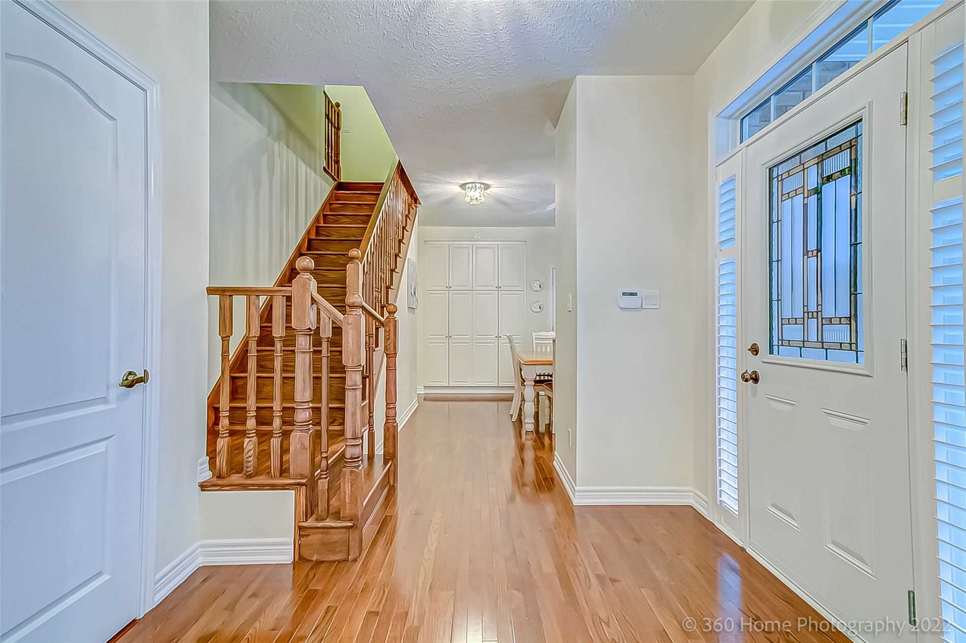 Listing W5877122 - Large Photo # 3