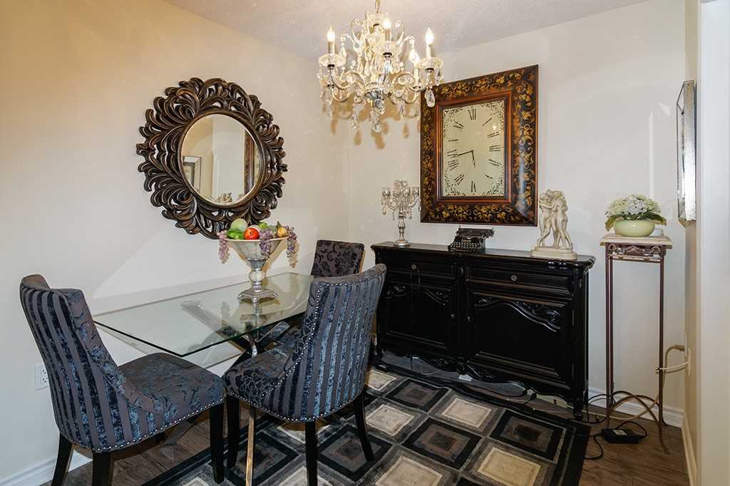Listing W5877138 - Large Photo # 12