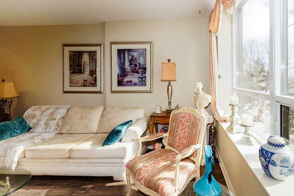 Listing W5877138 - Large Photo # 23