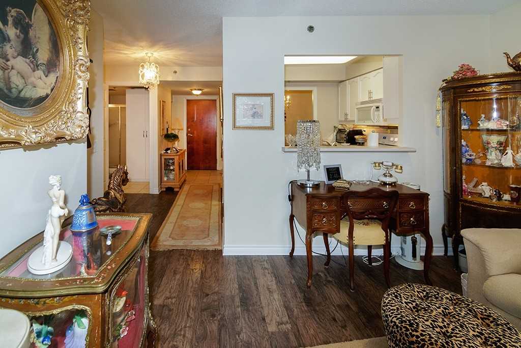 Listing W5877138 - Large Photo # 19
