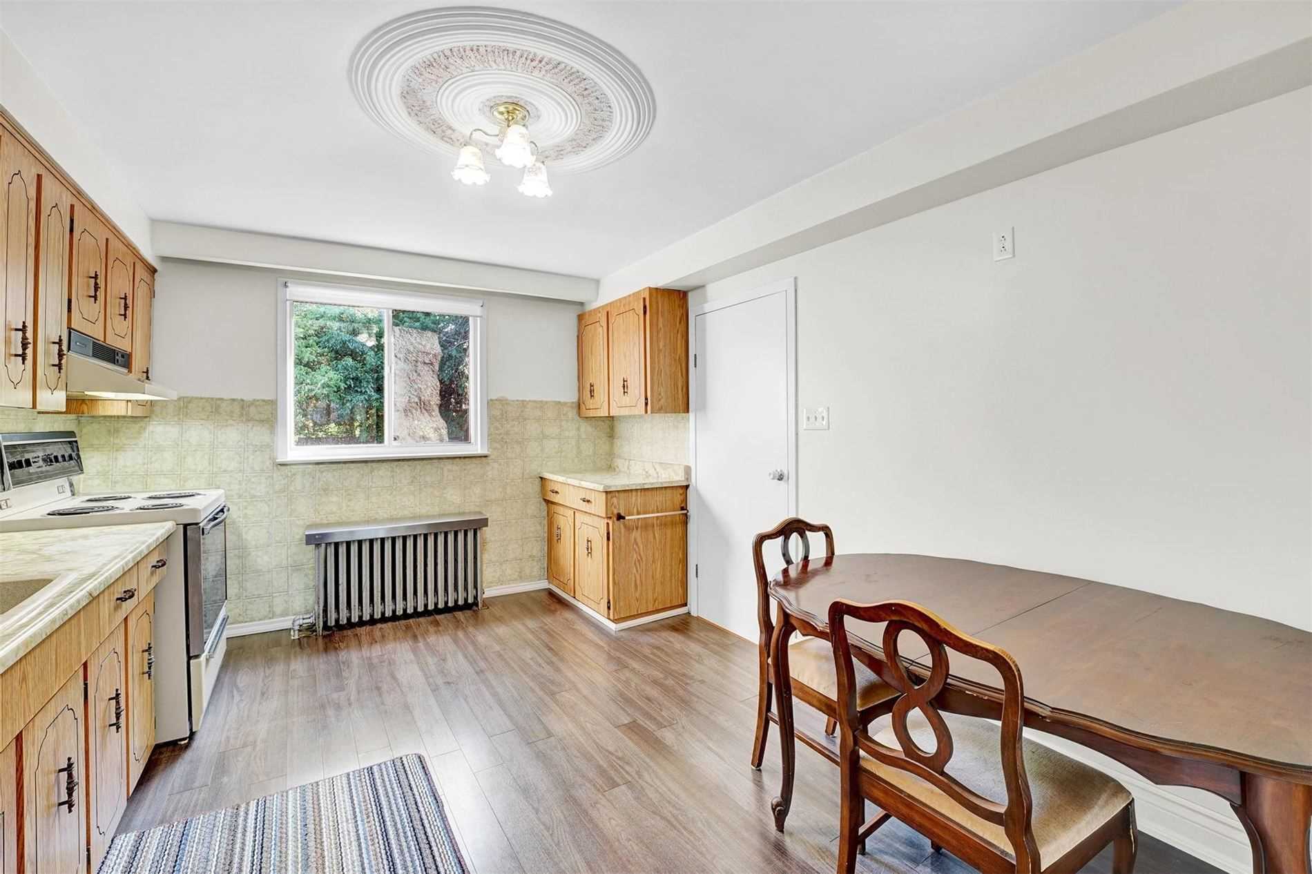Listing W5877149 - Large Photo # 11