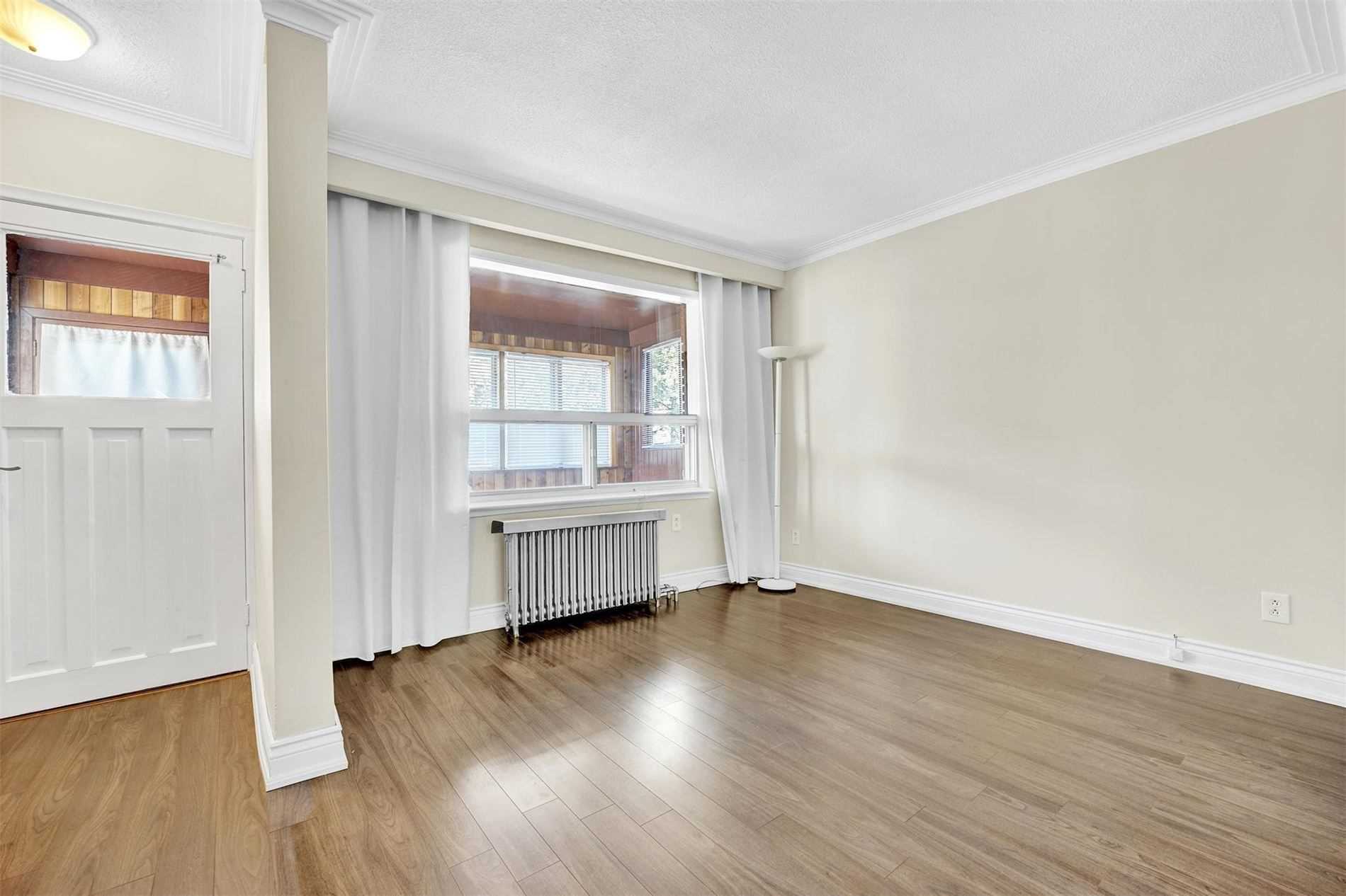 Listing W5877149 - Large Photo # 6