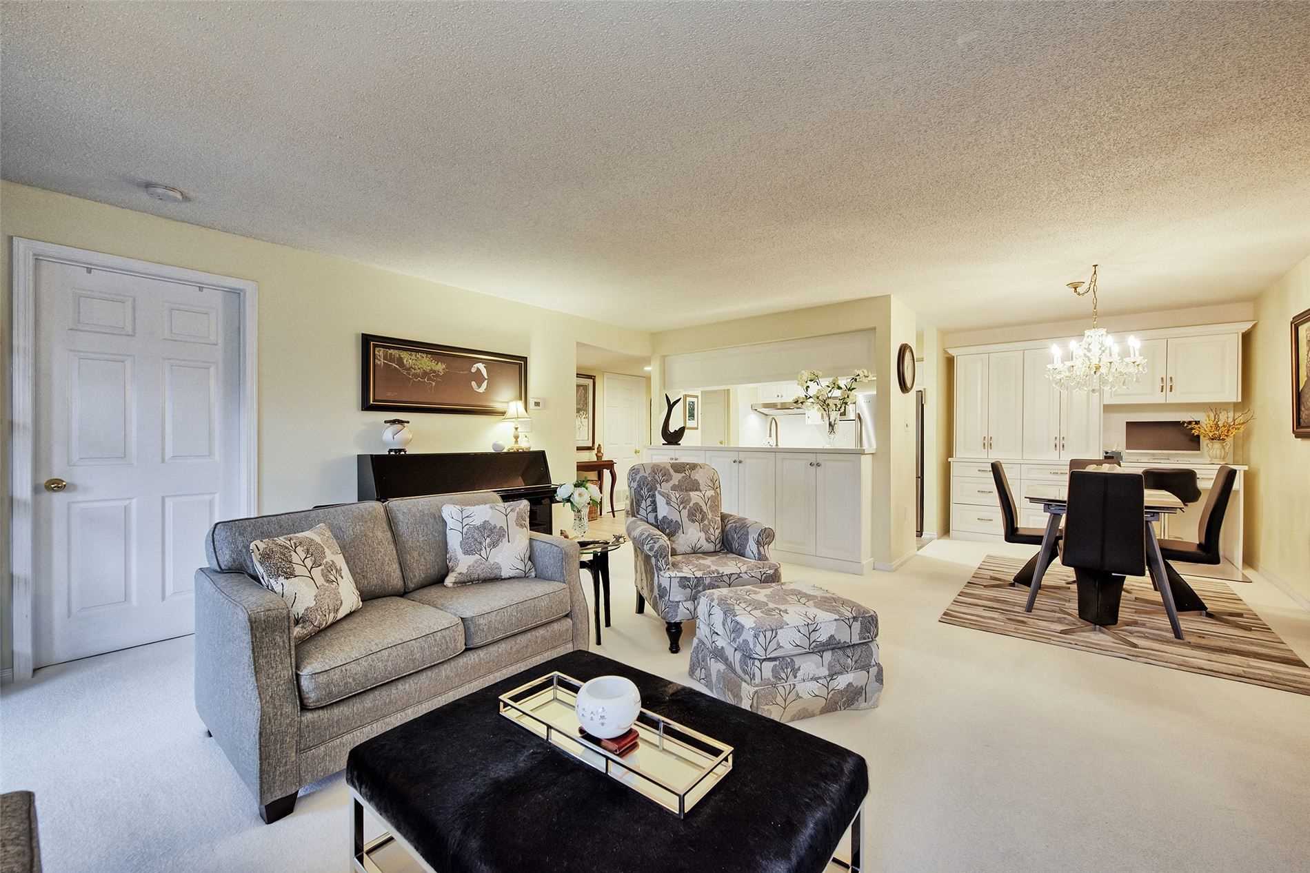 Listing W5877610 - Large Photo # 10