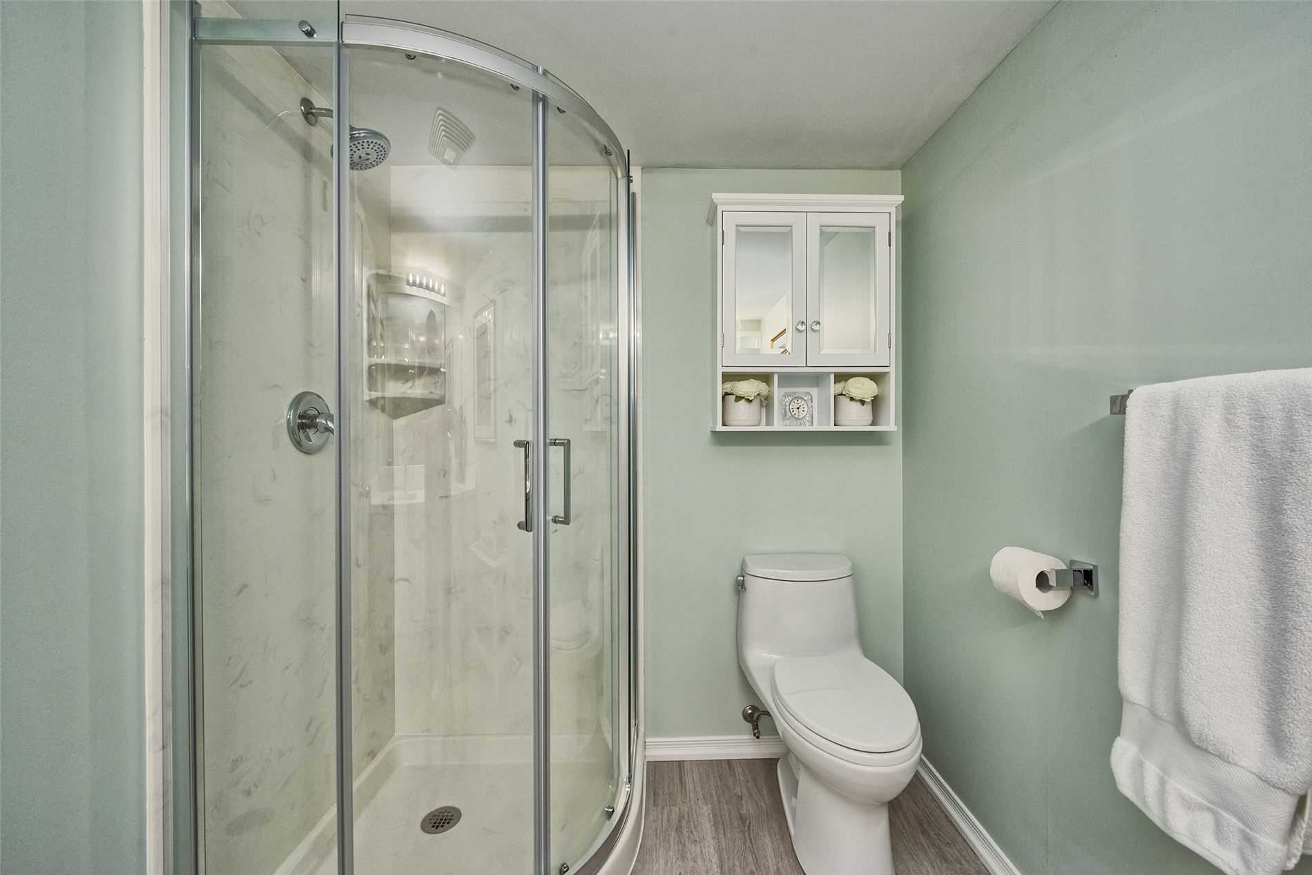 Listing W5877610 - Large Photo # 15
