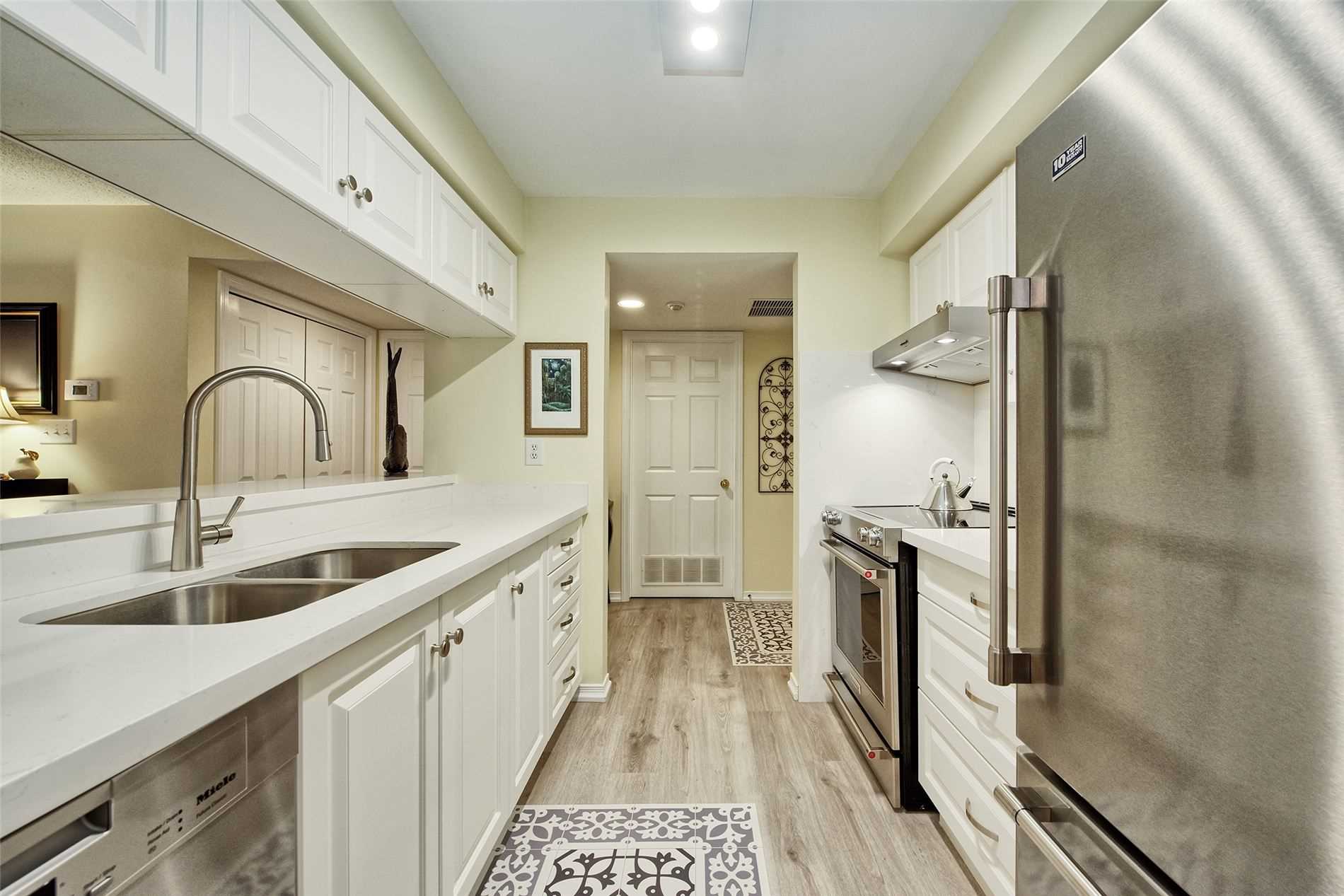 Listing W5877610 - Large Photo # 5