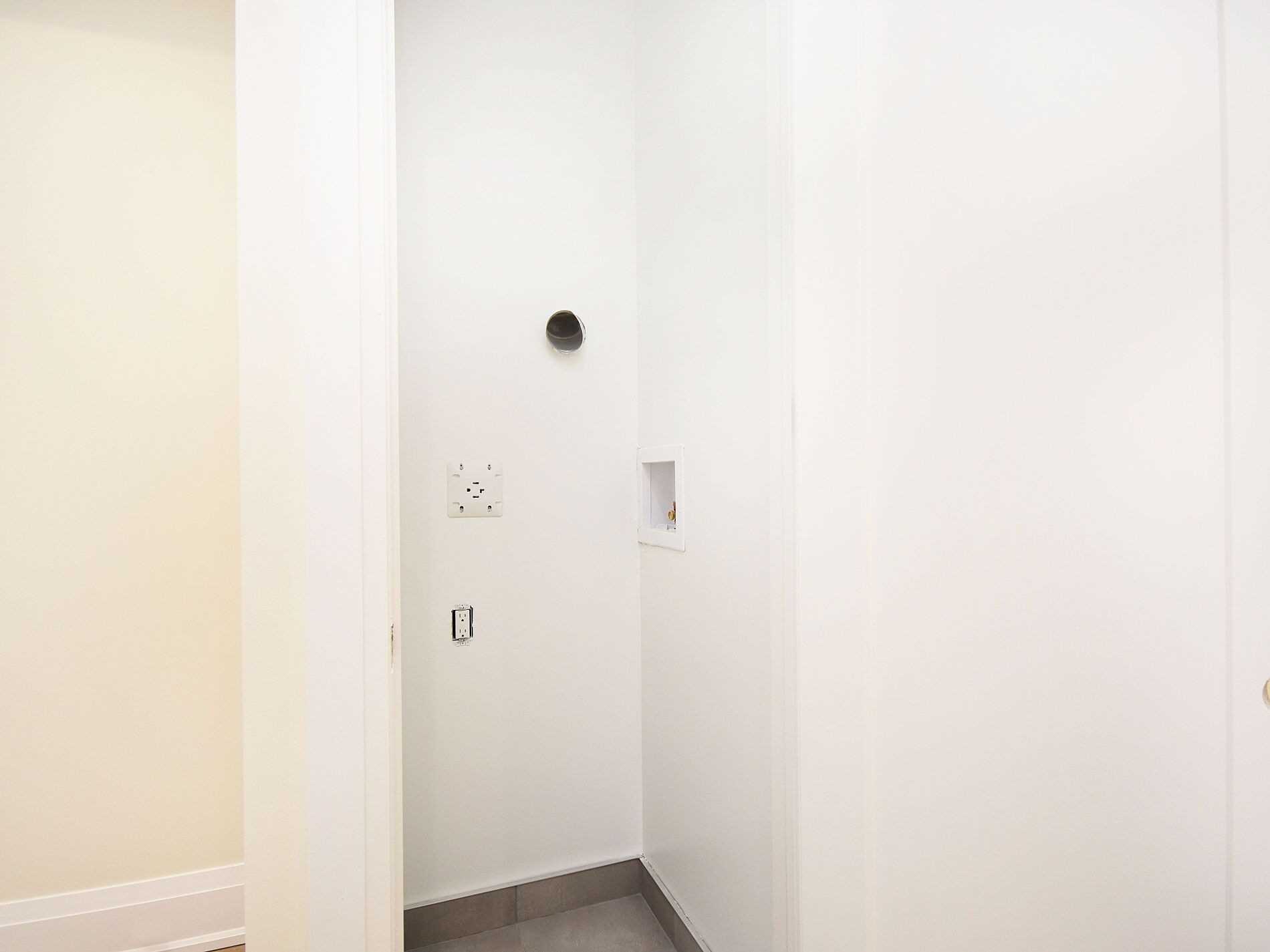 Listing W5877656 - Large Photo # 32