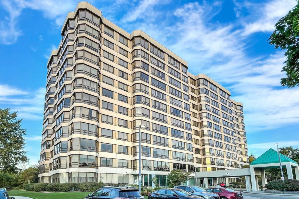 330 Mill St S, Brampton