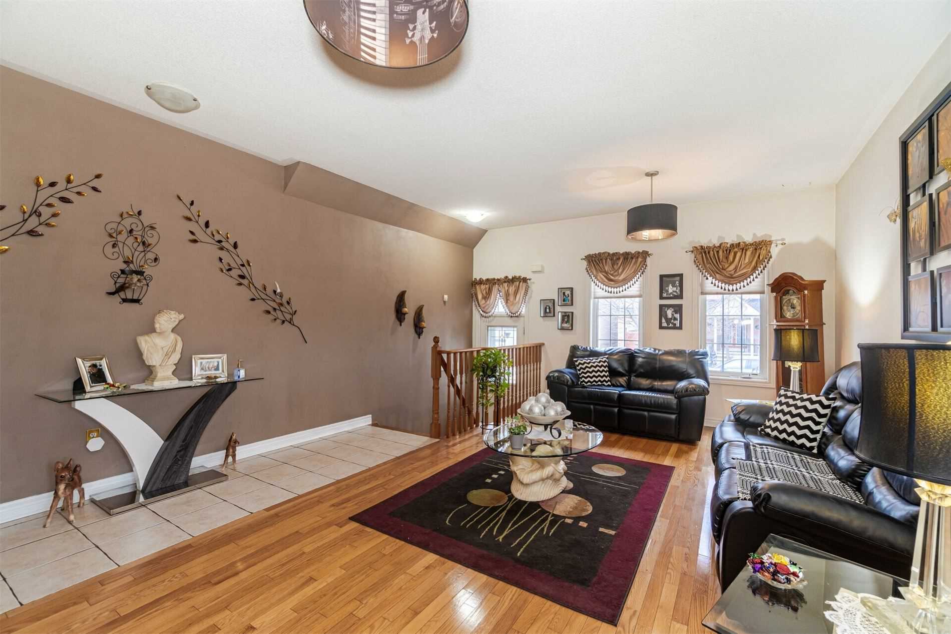 Listing W5877723 - Large Photo # 6