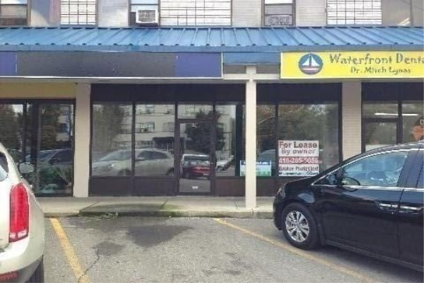 201 Lakeshore Rd E, Mississauga