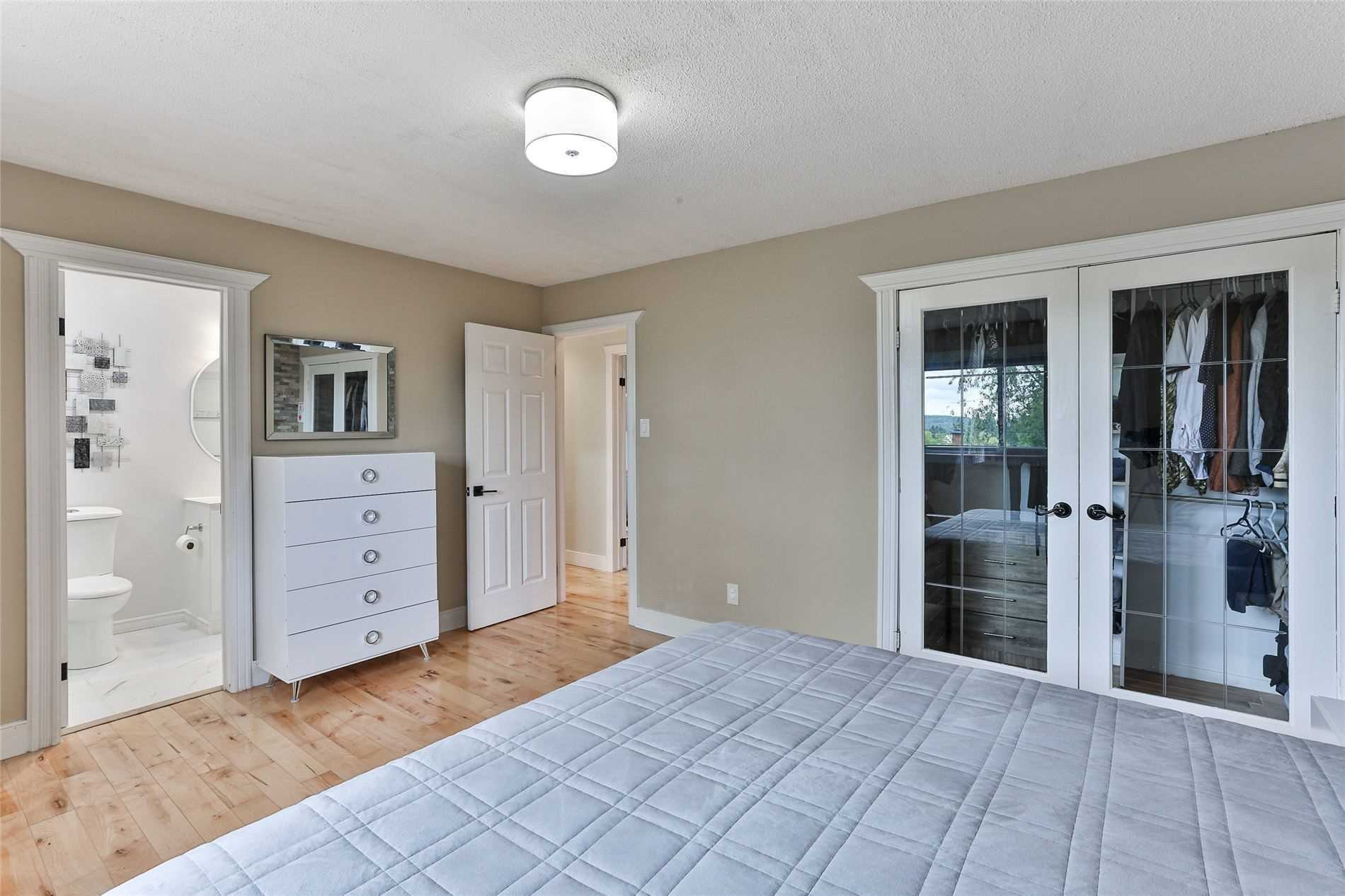 Listing W5877911 - Large Photo # 16