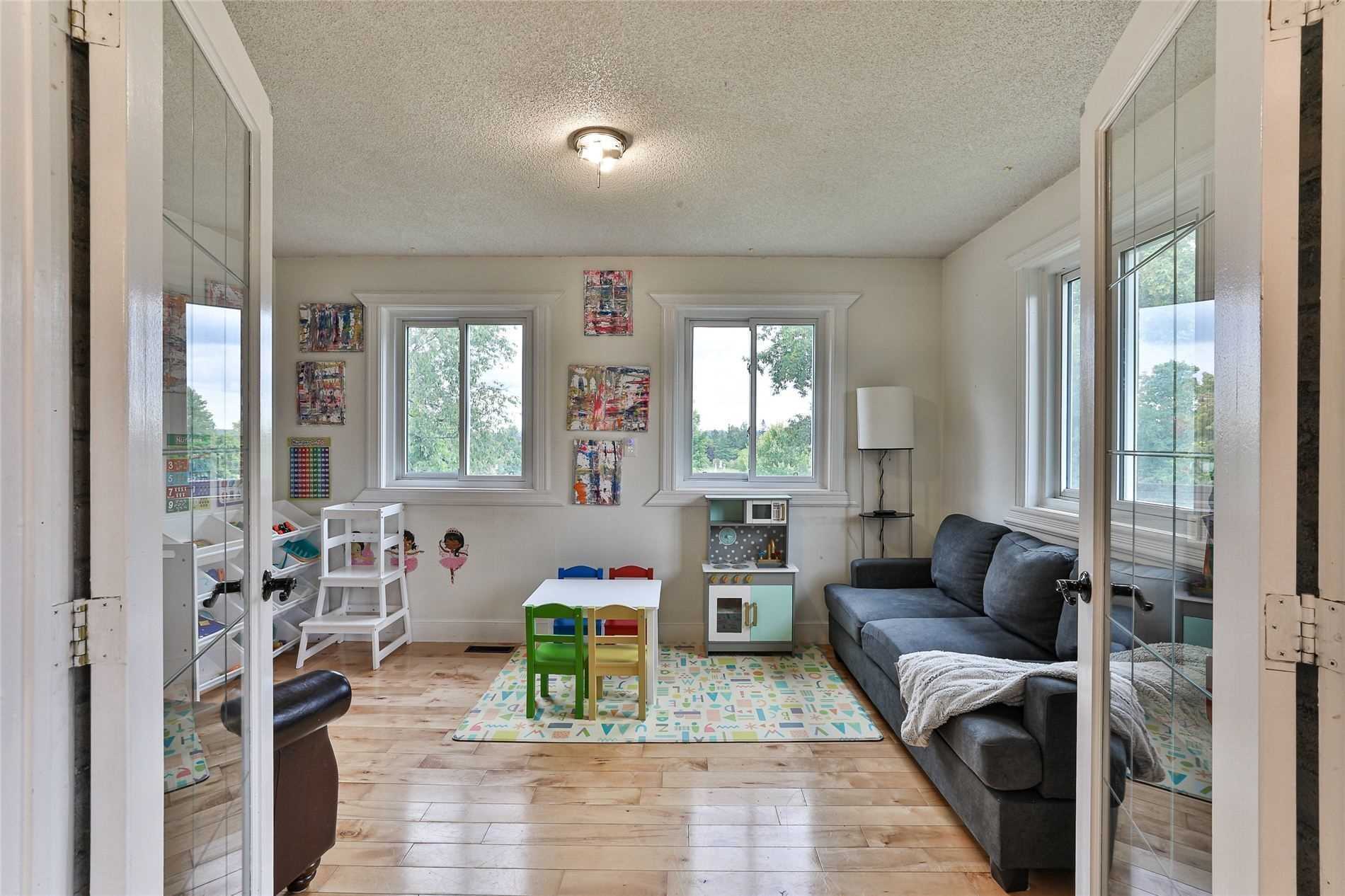 Listing W5877911 - Large Photo # 13