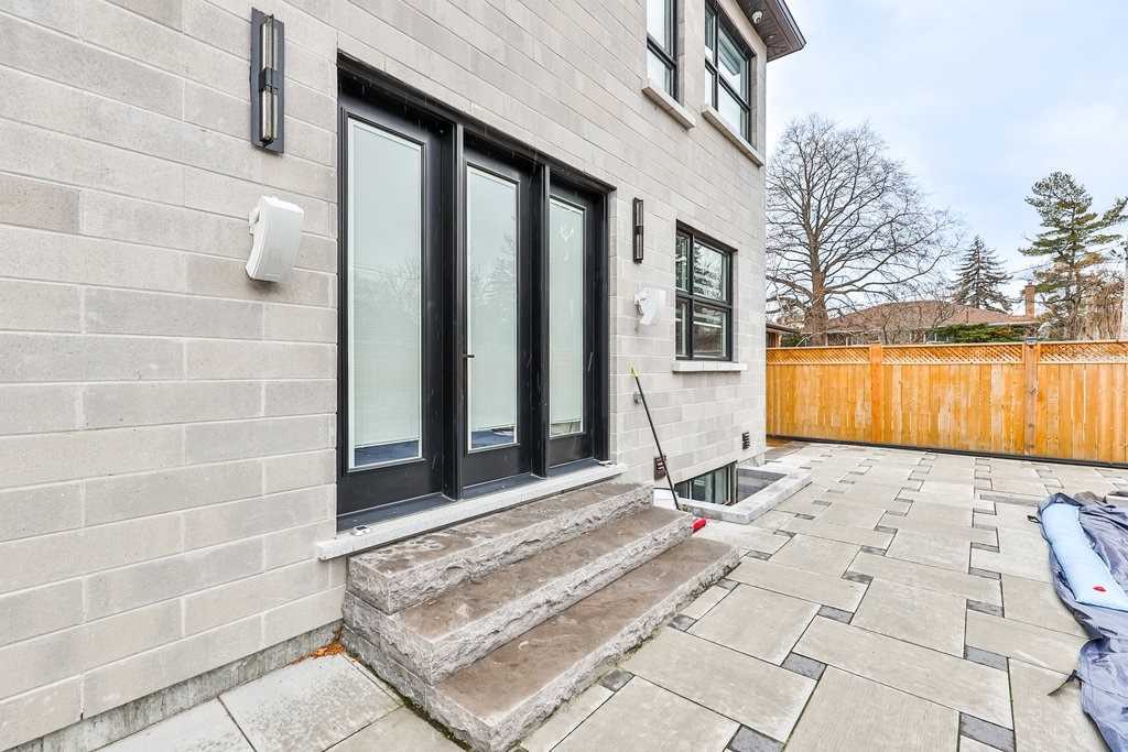 246 Edenbridge Dr