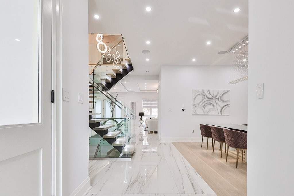 246 Edenbridge Dr