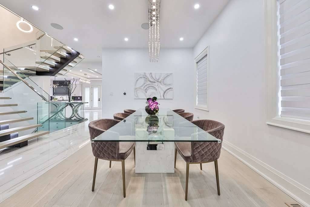 246 Edenbridge Dr