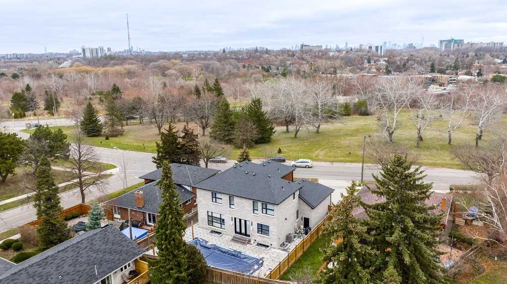 246 Edenbridge Dr