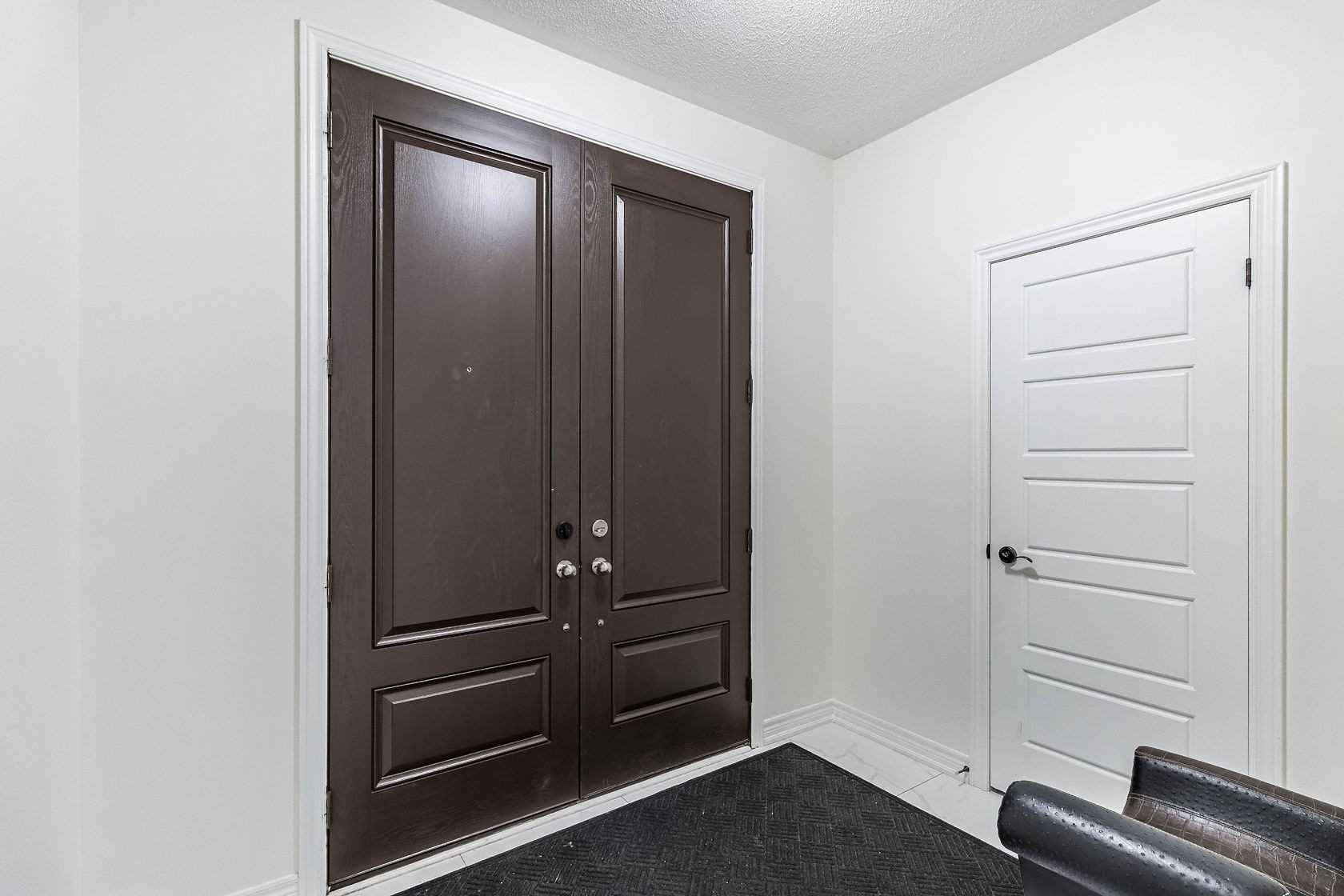 Listing W5878224 - Large Photo # 4
