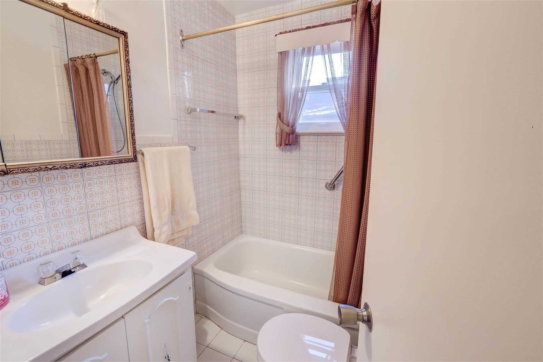 Listing W5878269 - Large Photo # 27