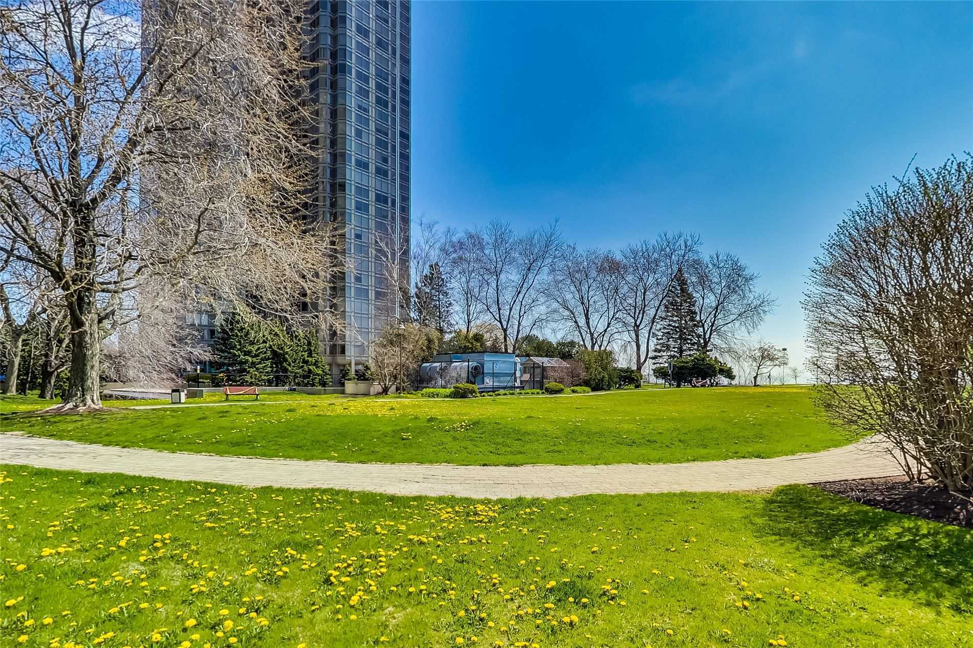 Listing W5878292 - Large Photo # 32