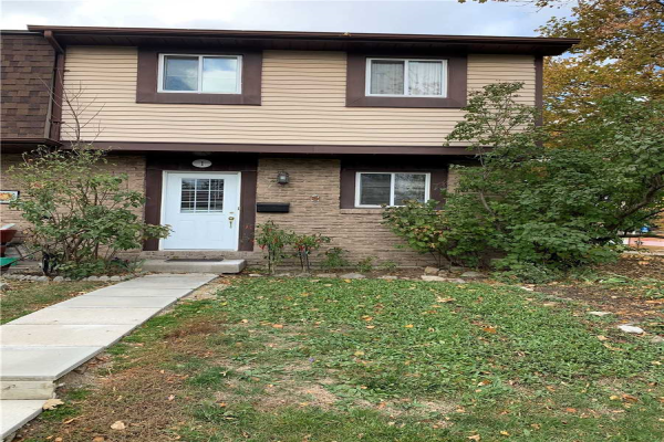 93 Hansen Rd N, Brampton