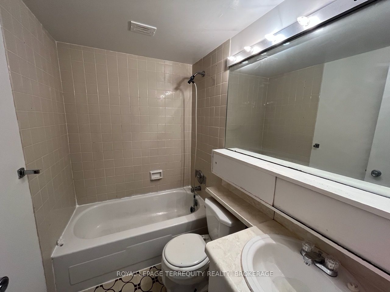 240 Scarlett Rd, #1710