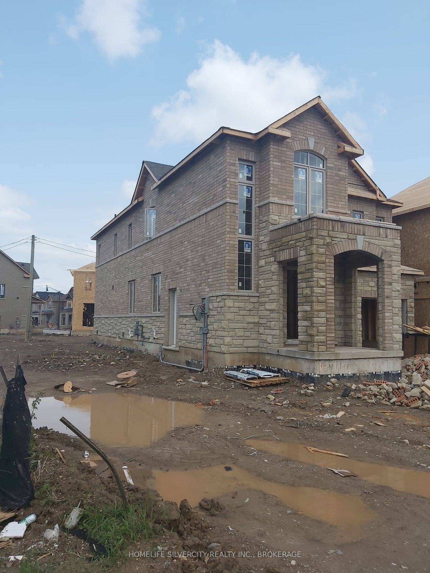 Listing W5878750 - Large Photo # 2