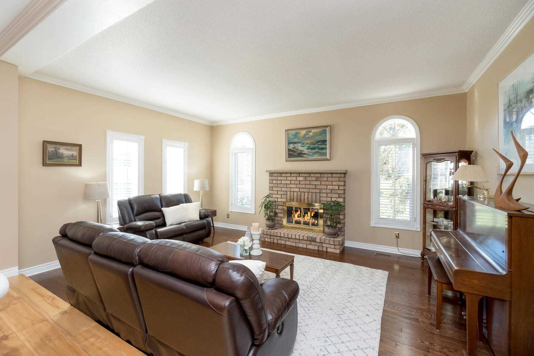 Listing W5878853 - Large Photo # 5