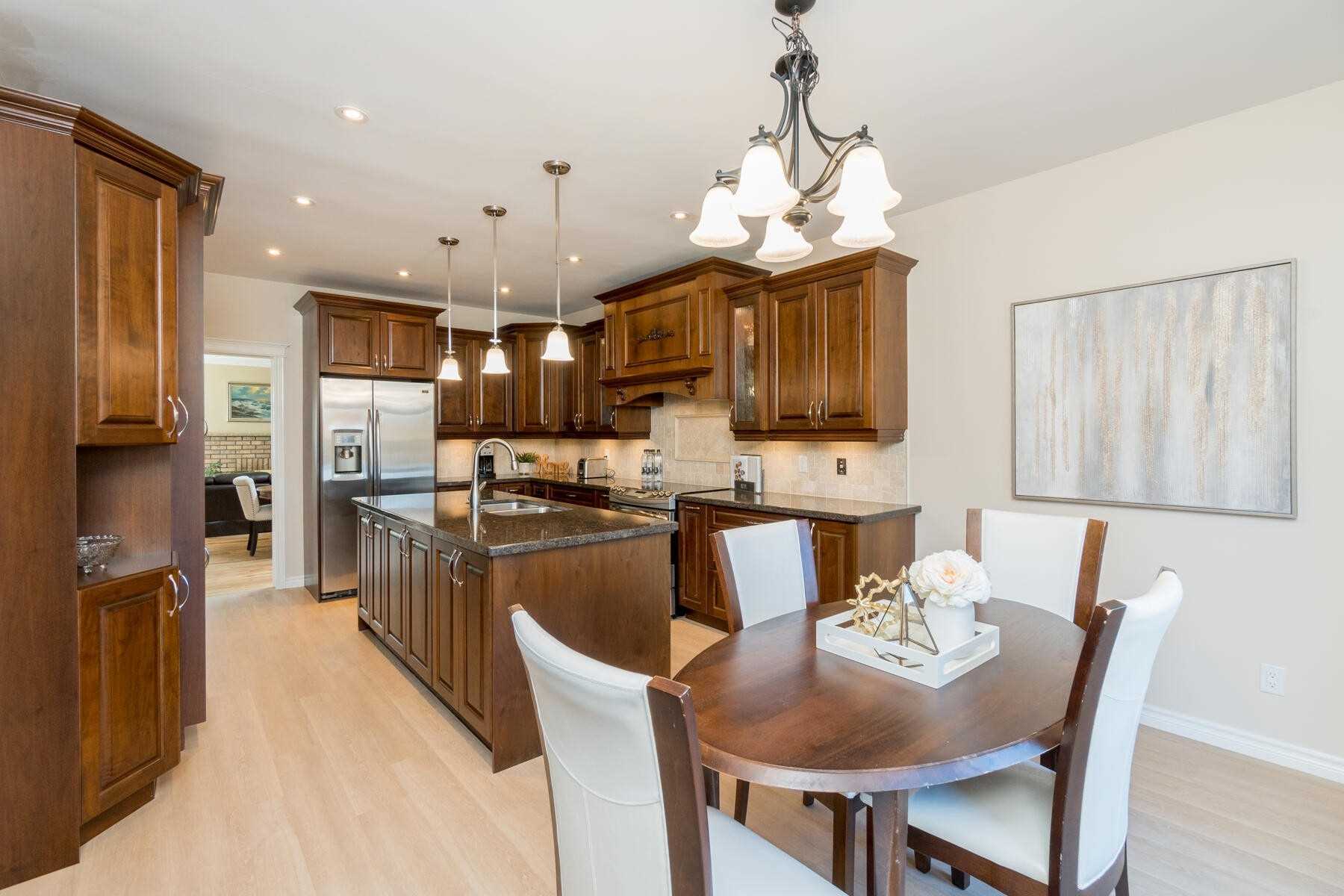 Listing W5878853 - Large Photo # 12