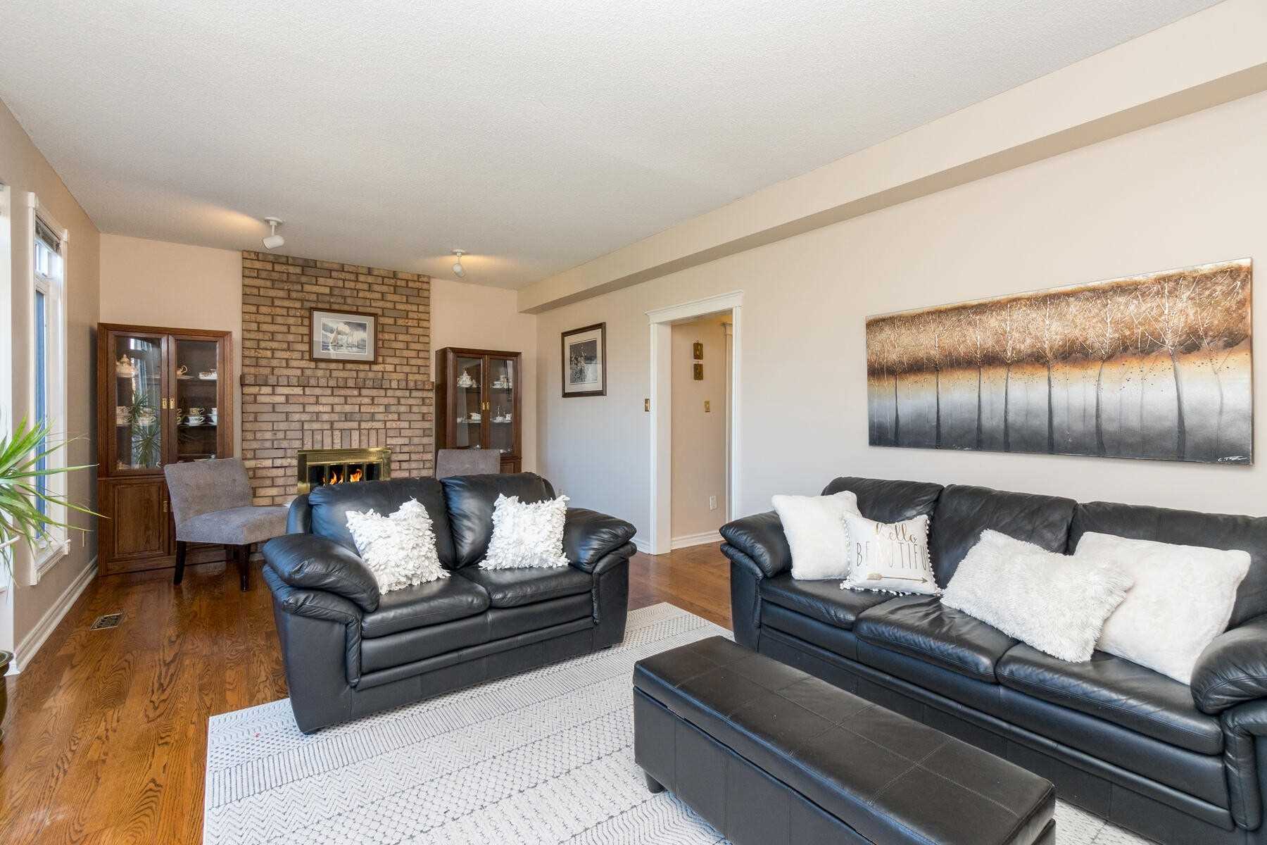 Listing W5878853 - Large Photo # 15