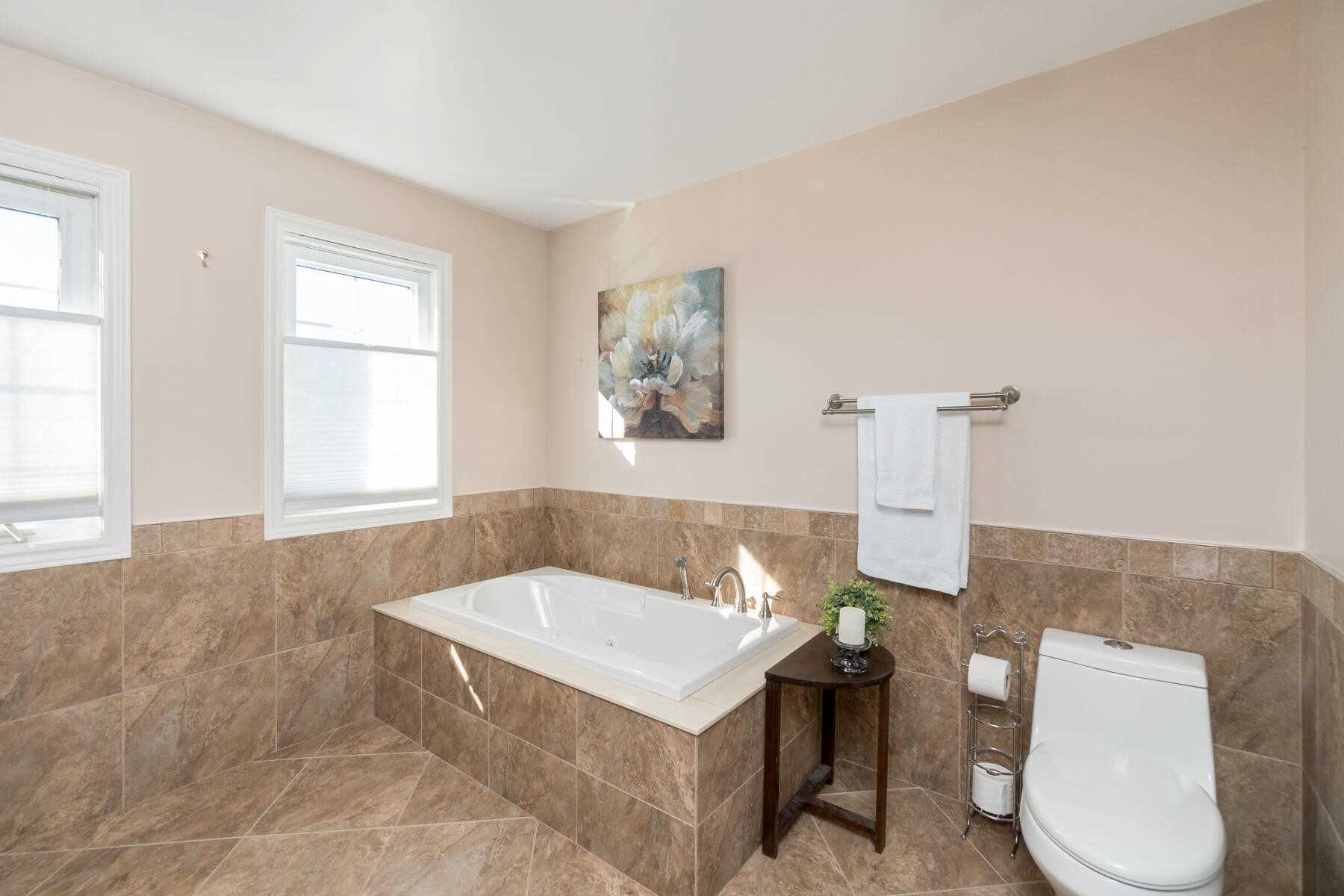 Listing W5878853 - Large Photo # 24