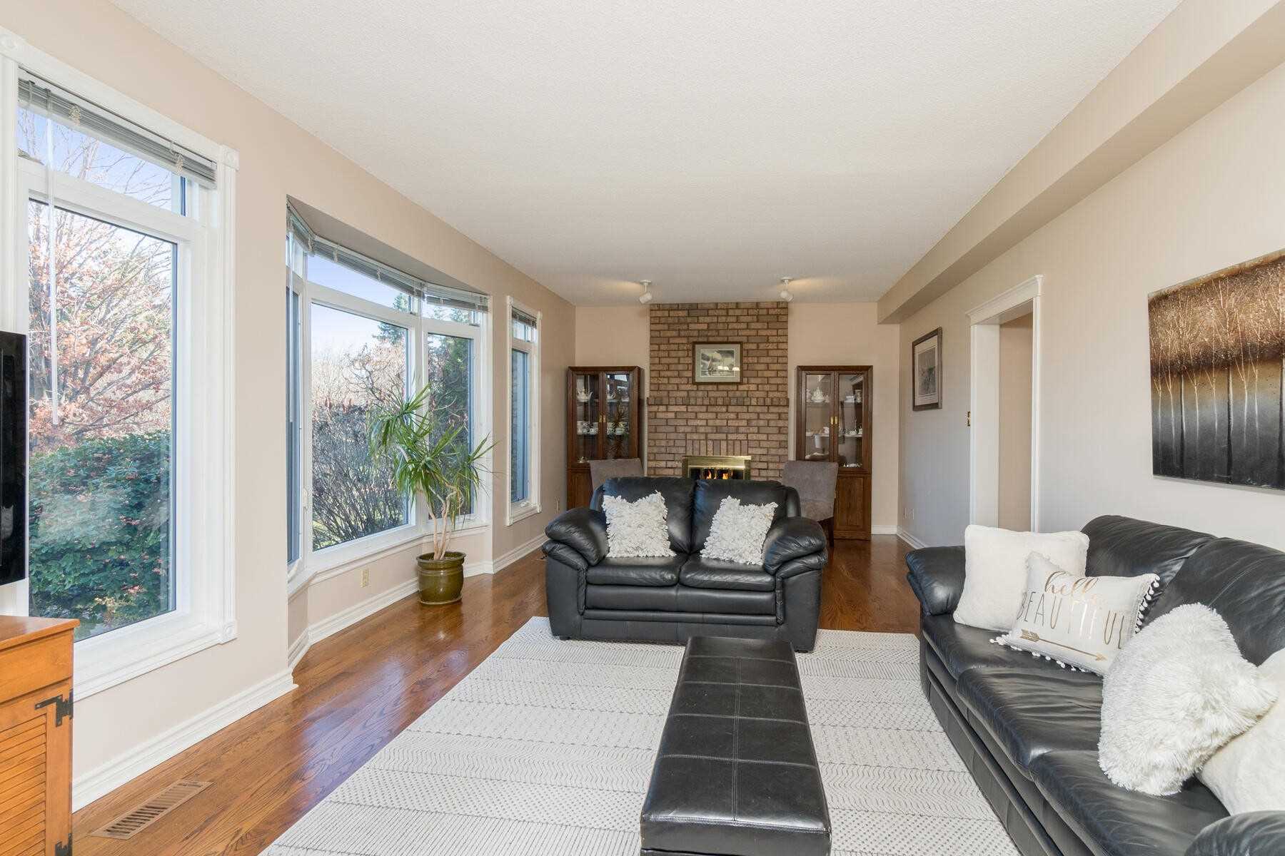 Listing W5878853 - Large Photo # 14