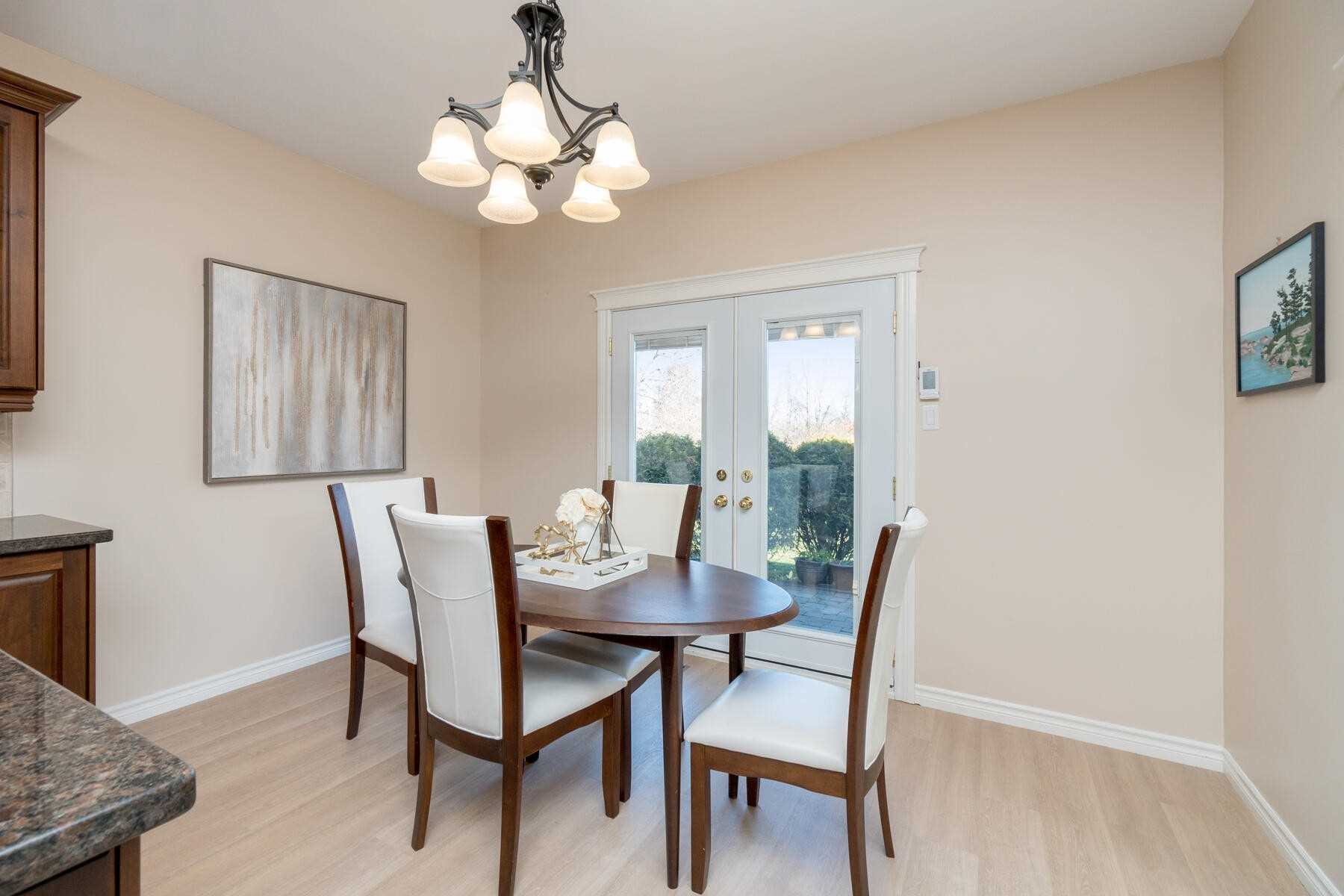 Listing W5878853 - Large Photo # 13
