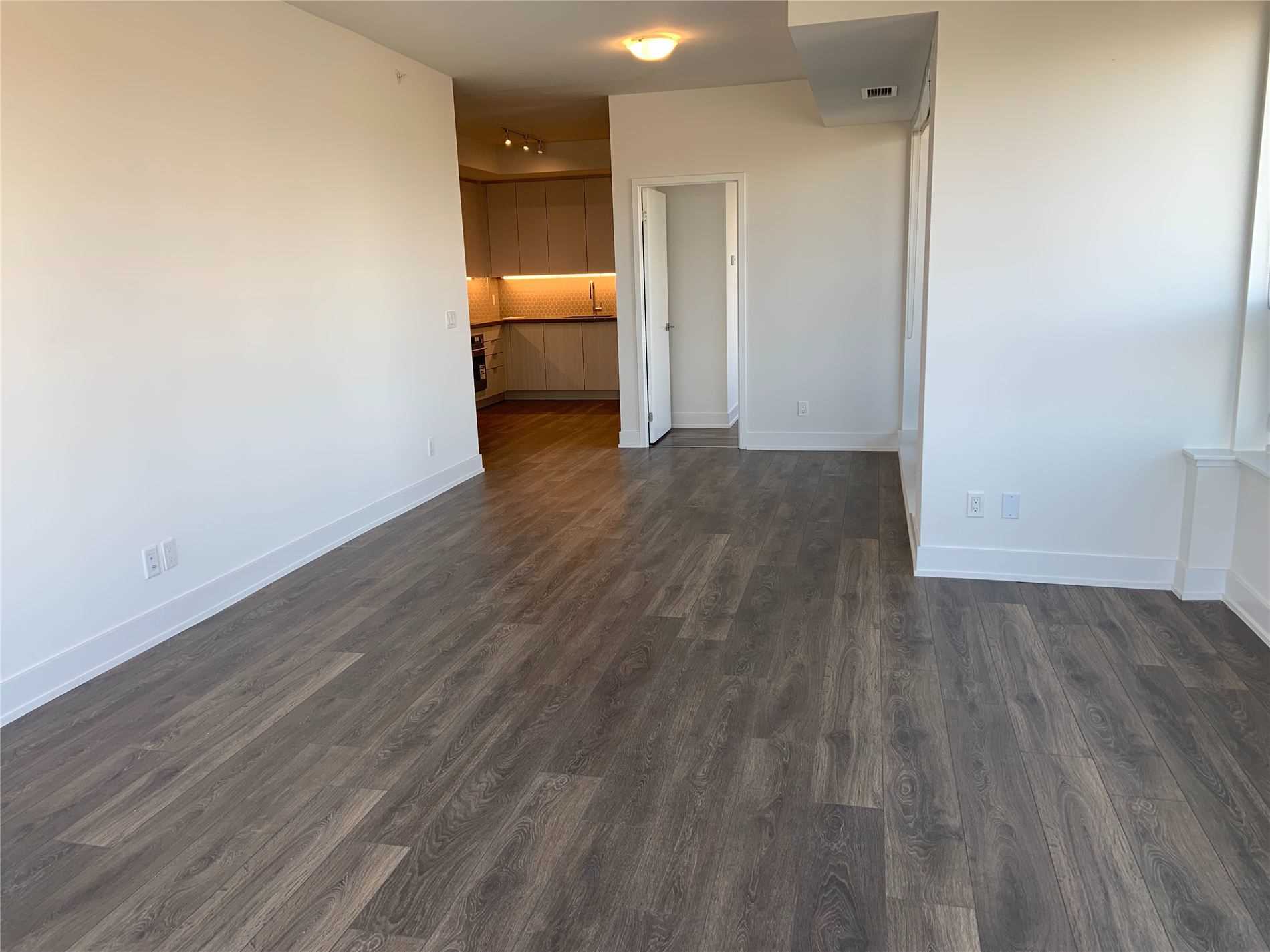 Listing W5878936 - Large Photo # 14