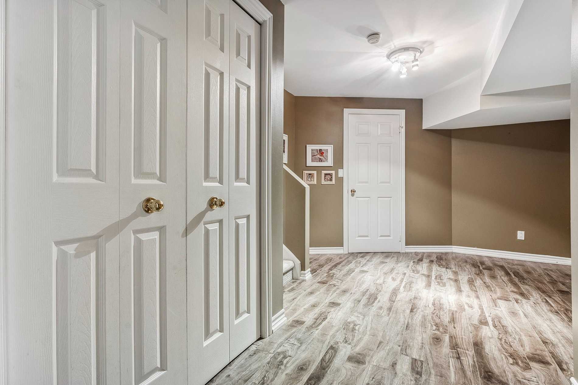 Listing W5878947 - Large Photo # 31